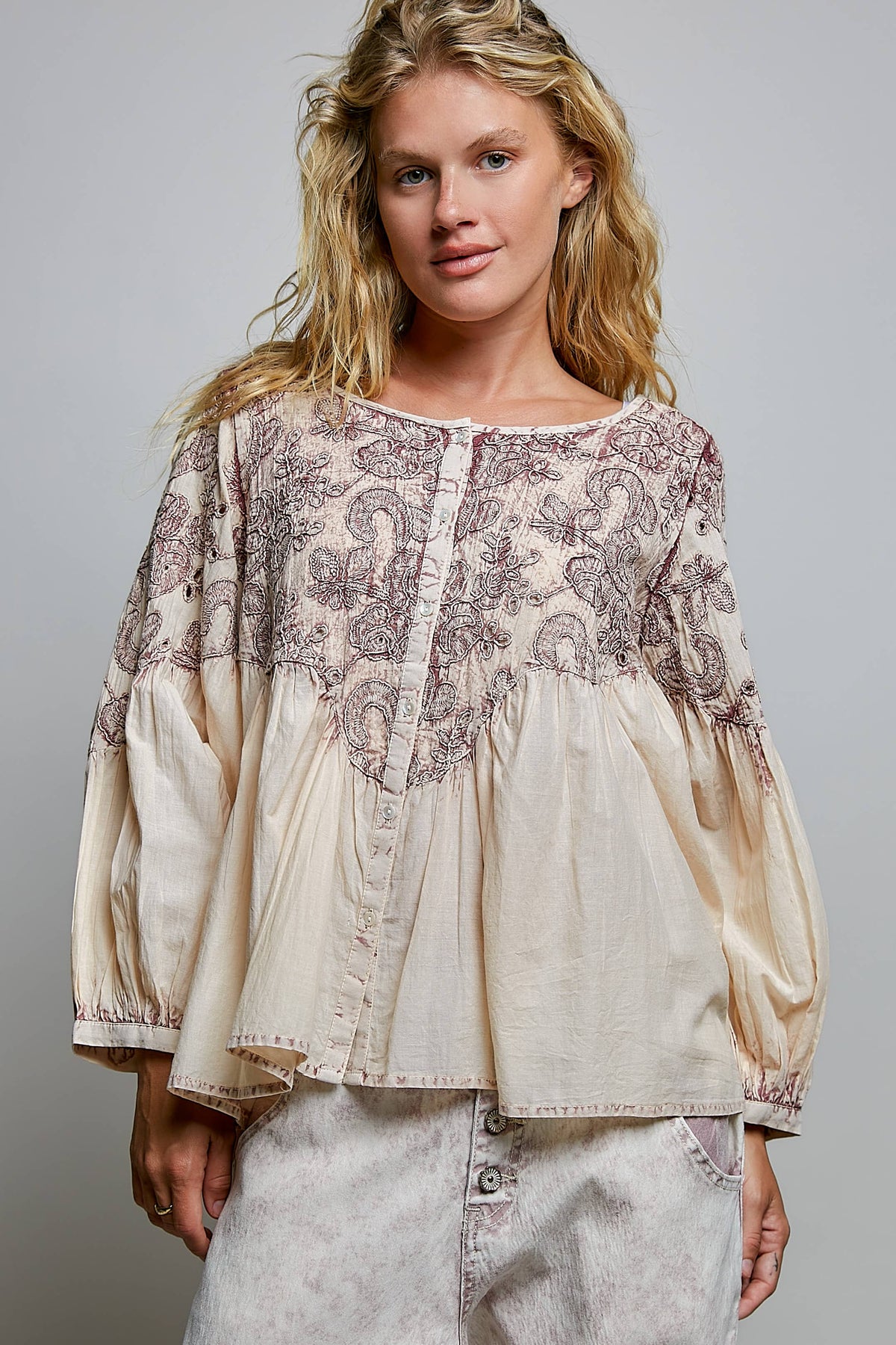 3/4 Sleeve Vintage Embroidered Top