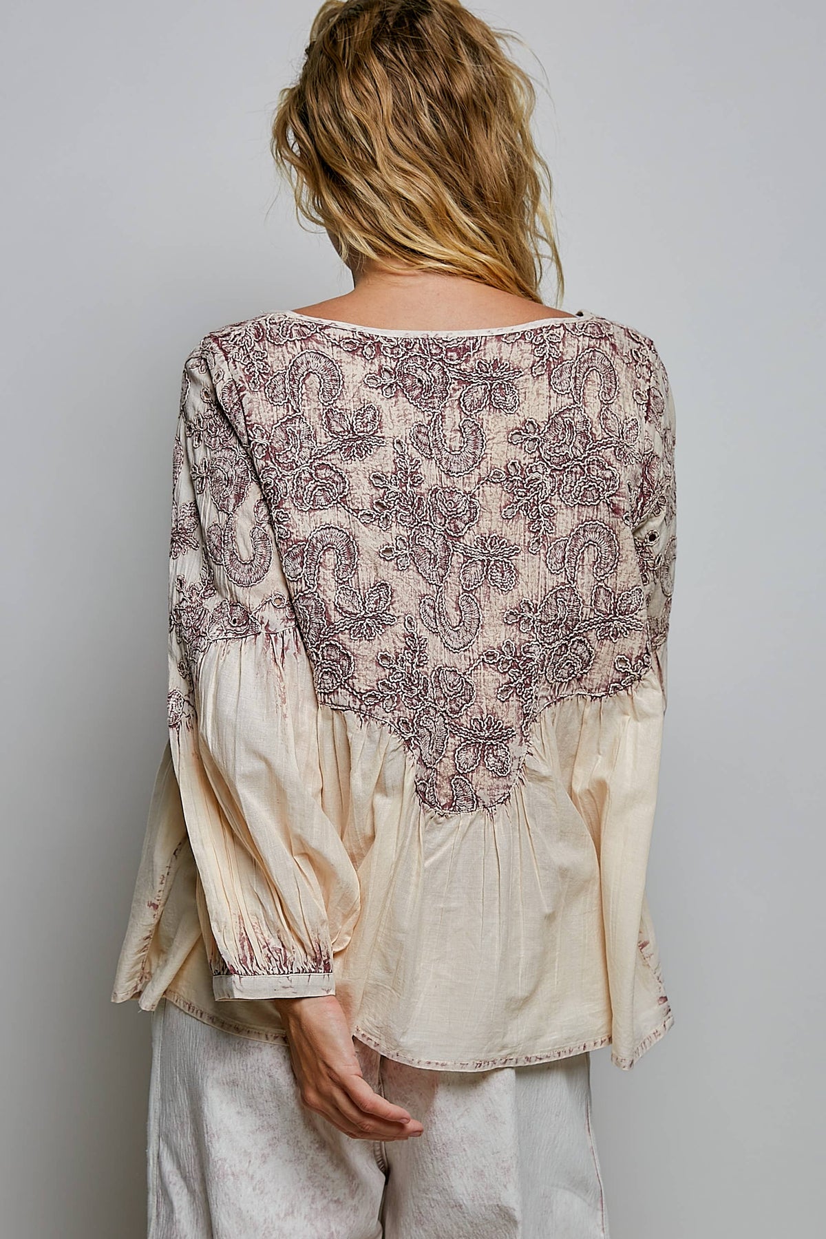 3/4 Sleeve Vintage Embroidered Top